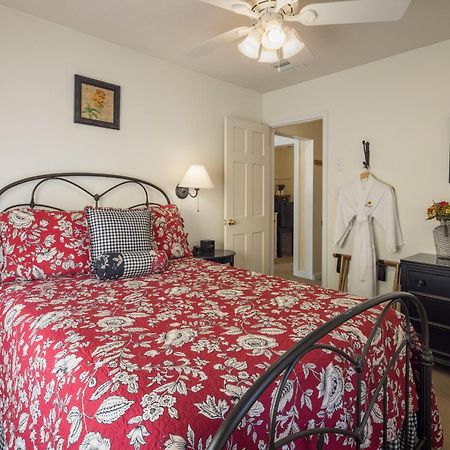 موآب Sunflower Hill Inn الغرفة الصورة